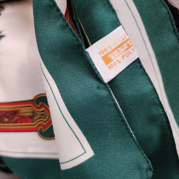 Book of Kells Scarf Celtic Irish Art Square Green Border Polyester Vintage - Picture 9 of 10